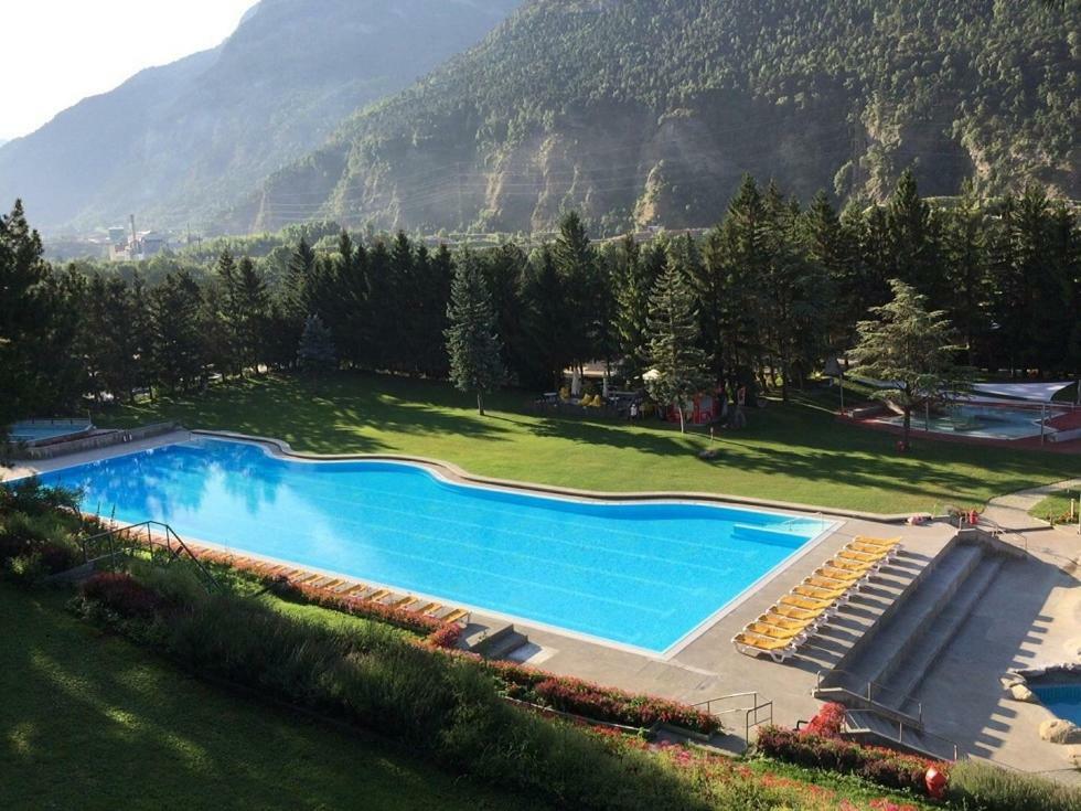 Camping/ Thermalbad Brigerbad Mit Bed & Breakfast Exterior photo